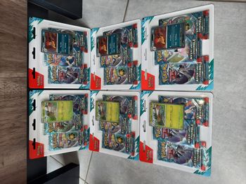 Carte Pokémon Tripack Pokémon EV9 – Aventures Ensemble écarlate et violet Scellé – FR