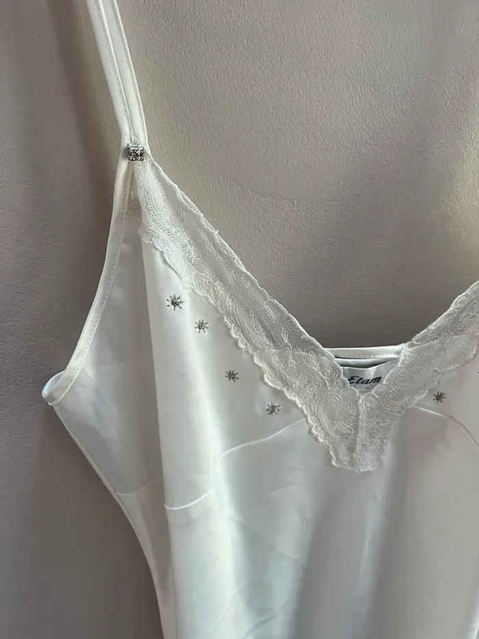 Nuisette blanche etam taille 40 - photo numéro 2