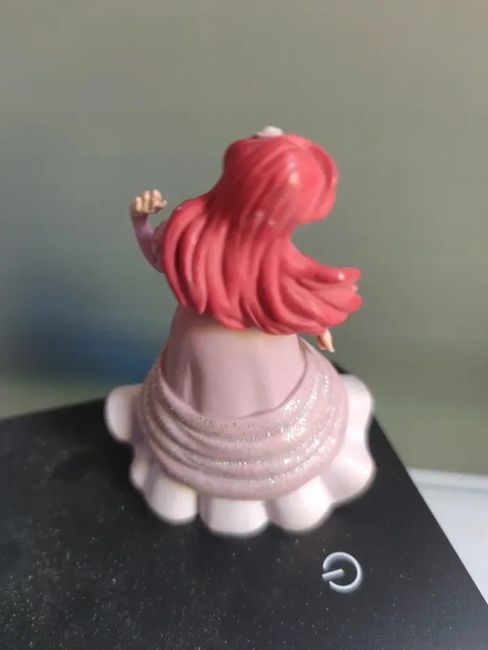 Figurine Ariel la petite sirène peinte à la main - photo numéro 3