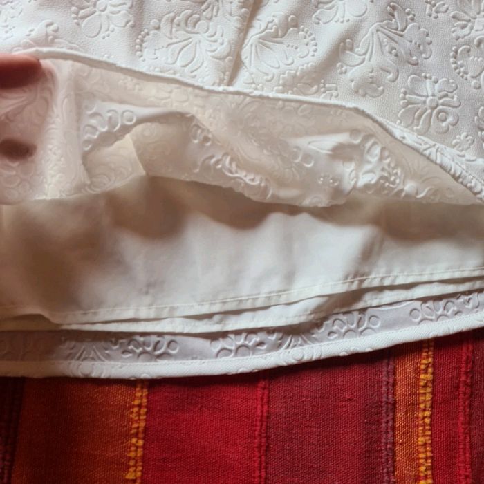 Jupe courte - photo numéro 5