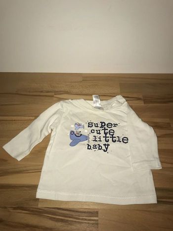 tshirt manches longues à boutons épaule 56 cm coton blanc  très bon état baby club