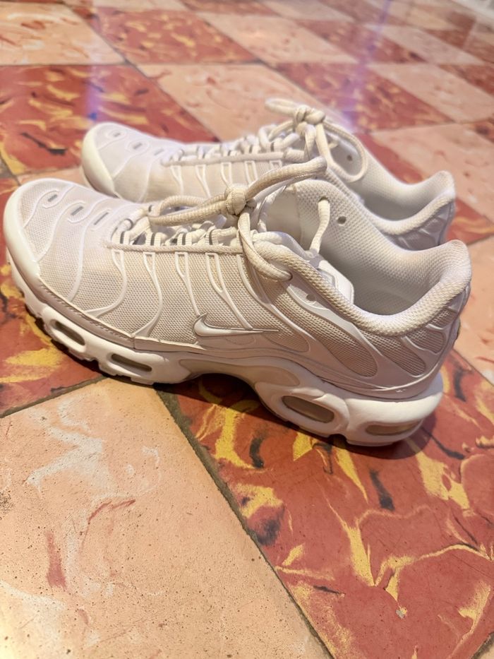 Basket Nike TN blanche - photo numéro 2