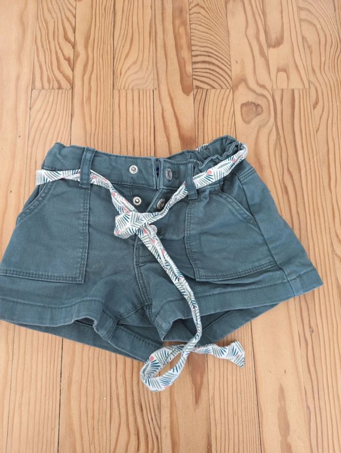 Short avec ceinture tissu, taille 3 ans Okaïdi