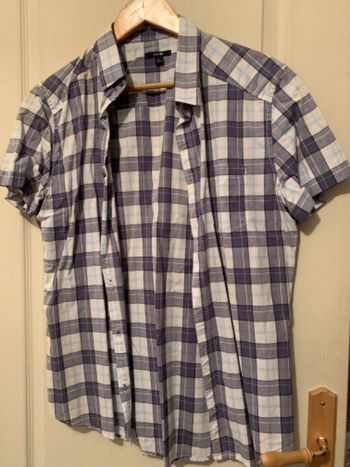Chemise à carreaux