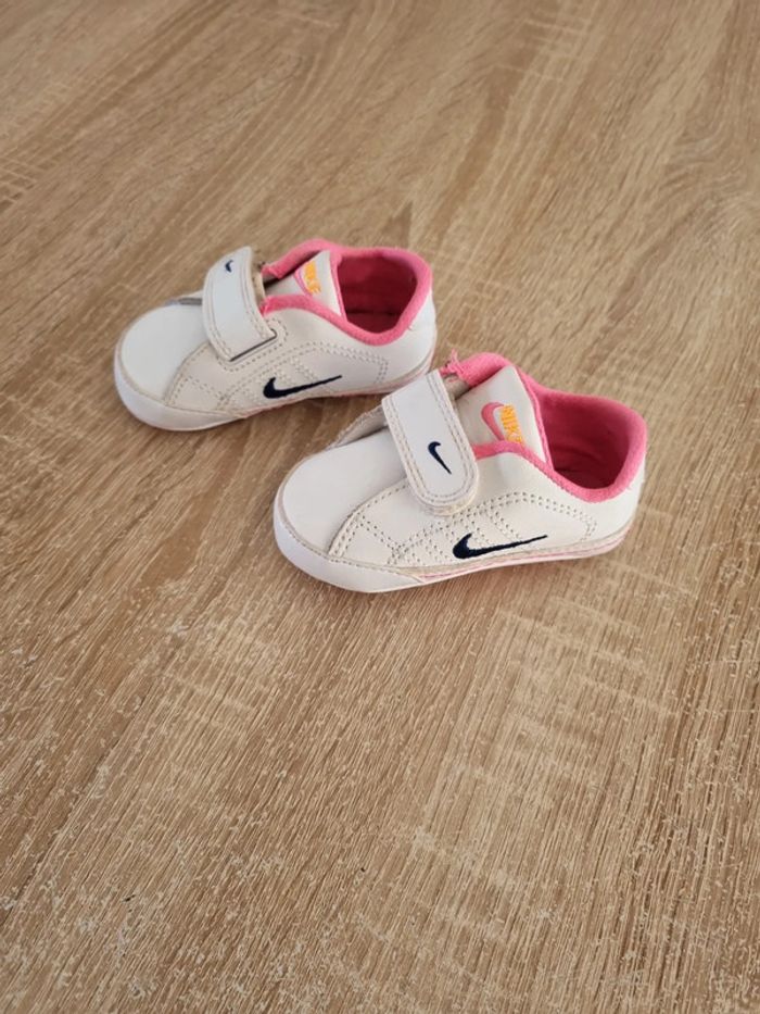 Basket bébé nike