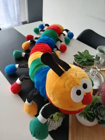 Grande Péluche chenille colorée🎉🎁