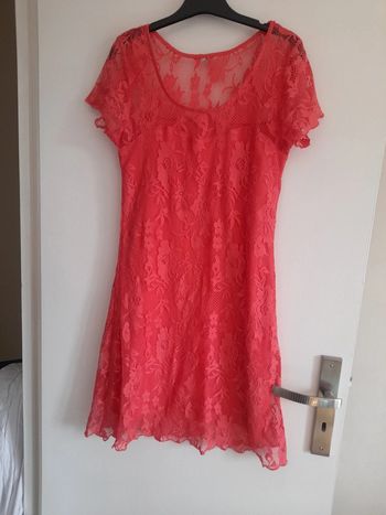 💚 Robe rose dentelle