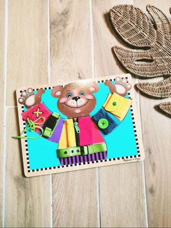 🐻Jeu d'apprentissage - Planche/ panneau d'activités puzzle ours en bois - Melissa et Doug -