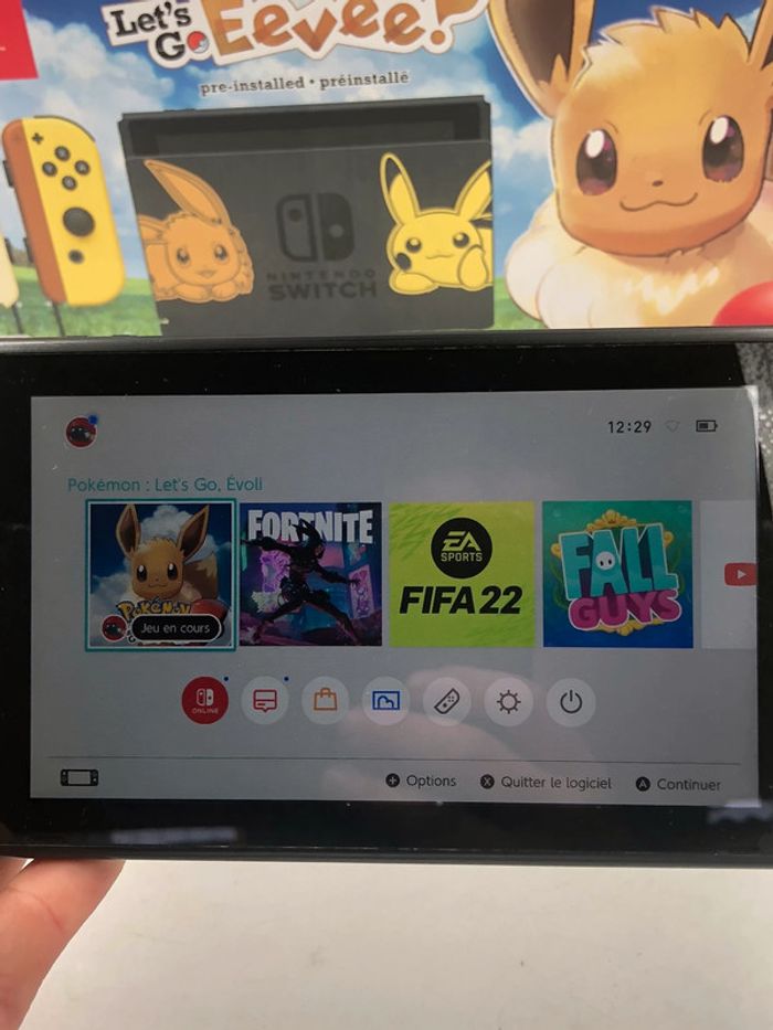 Console de jeu vidéo Nintendo Switch Pokémon Let’s Go Évoli - photo numéro 8