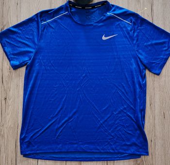 Tee shirt nike running