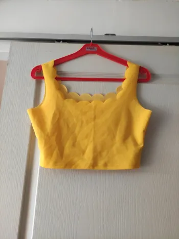 Crop top jaune