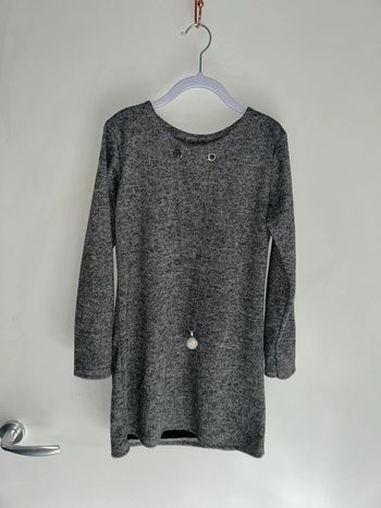 Jolie robe hiver grise avec son bijoux - 10 ans