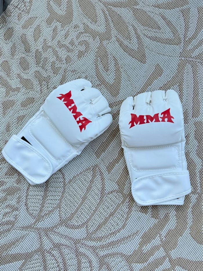Gants d’entraînement MMA blancs