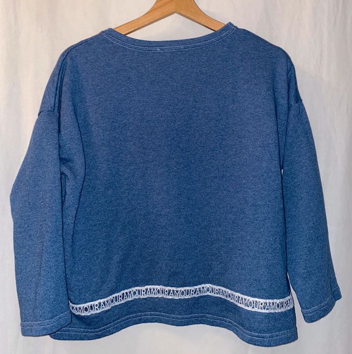 sweat bleu Navy taille M valeur 82 euros - photo numéro 3