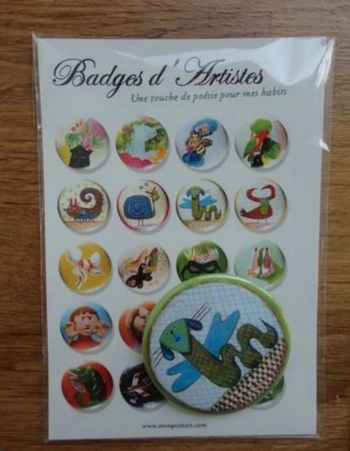 Mon Petit Art - Badge d'artiste Ver de terre