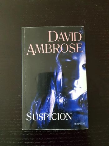 Livre "Suspicion" de David Ambrose