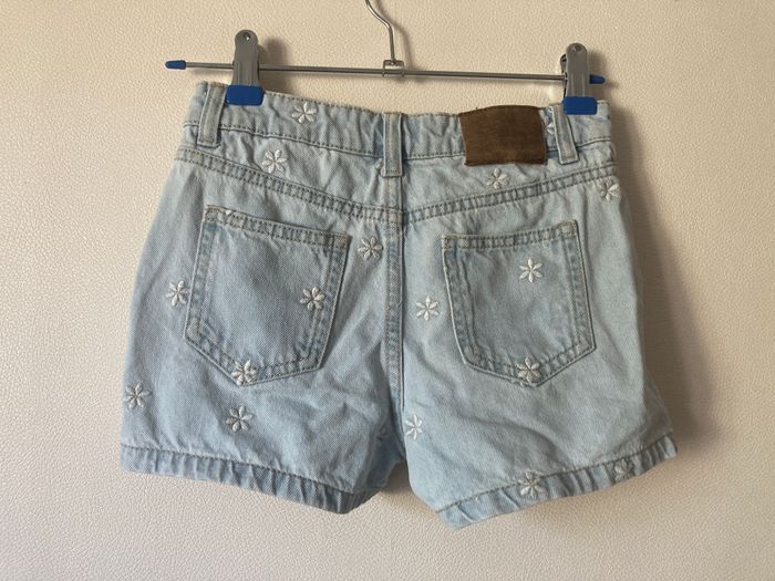 short en jeans broderie fleurs - photo numéro 2