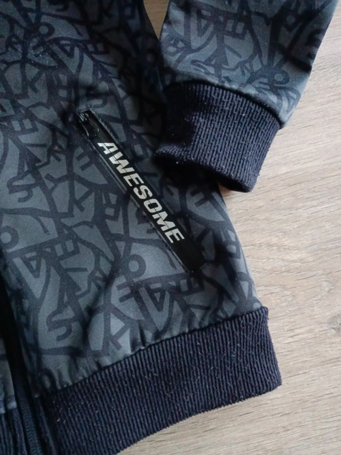 6. Veste sport Zeeman 122-128 - photo numéro 2