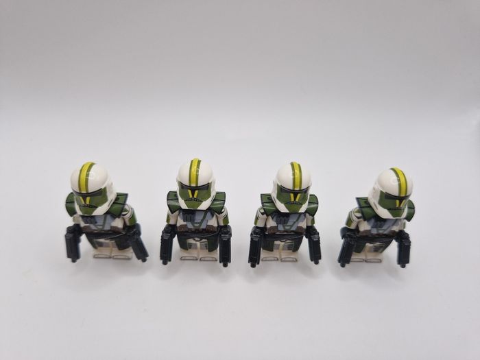 Figurines type lego 4 clones Doom troopers star wars - photo numéro 5