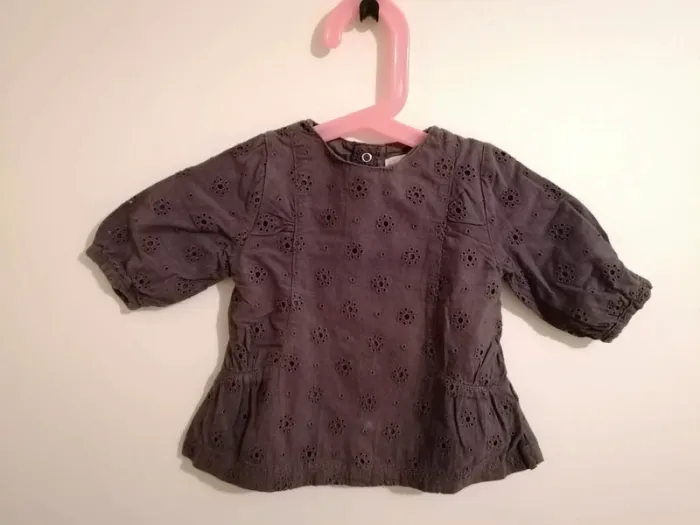 Lot tee-shirt fille  manches longues 3 mois - photo numéro 2