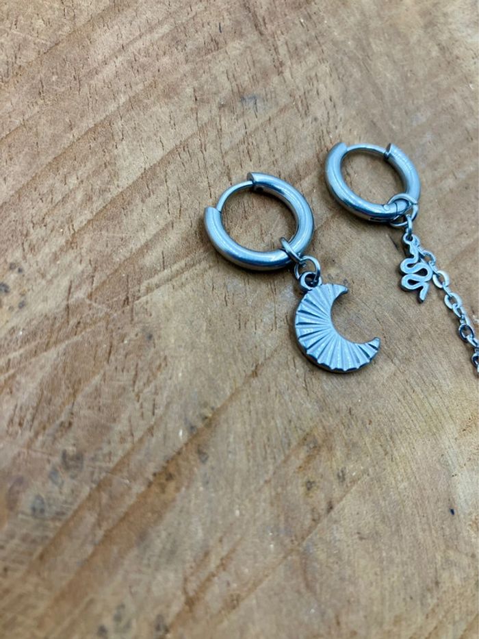 Boucles d’oreilles petites créoles breloques chaînes acier inoxydable lune serpent - photo numéro 2