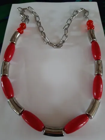 Très joli collier sautoir vintage