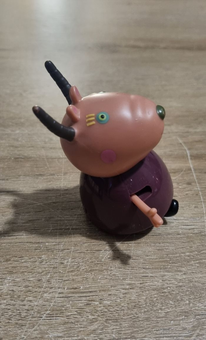 Figurines des amis de Peppa Pig - photo numéro 6