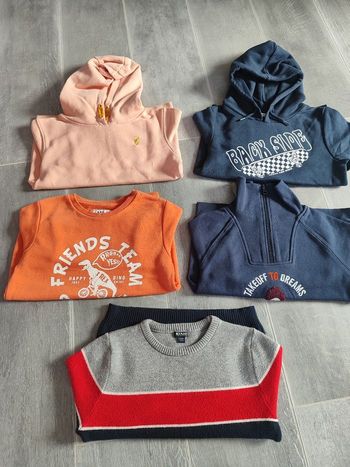 Lot de 5 sweats en 6 ans