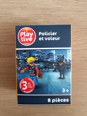 Figurine voleur et policier playtive