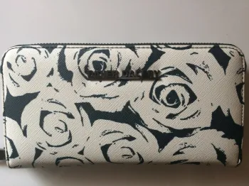 Portefeuille neuf
