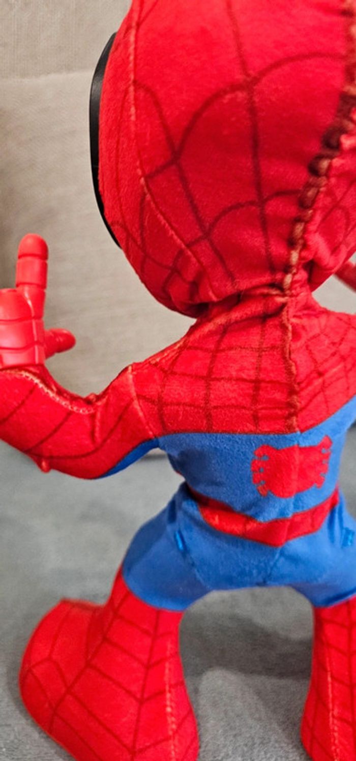 Spidey et ses amis neuf - photo numéro 9