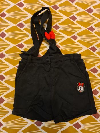 Short avec bretelles