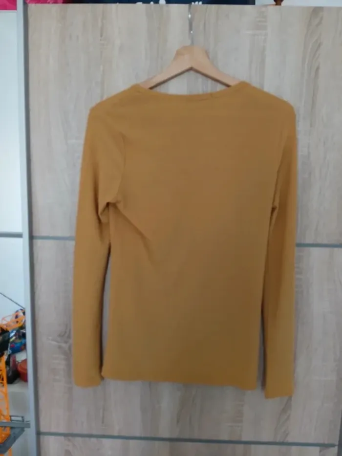 Tee shirt manches longues jaunes S - photo numéro 3