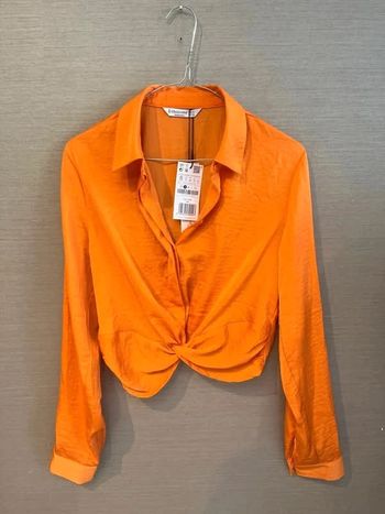 Blouse courte stradivarius