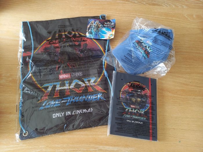 Lot Marvel Thor Love and Thunder- Neuf