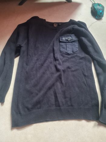 Pull noir