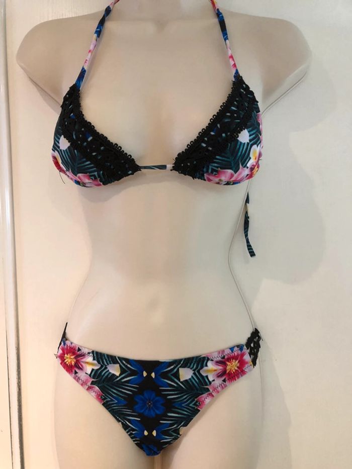 Maillot de bain taille 36 noir et multicolore broderie 2 pièces - photo numéro 2