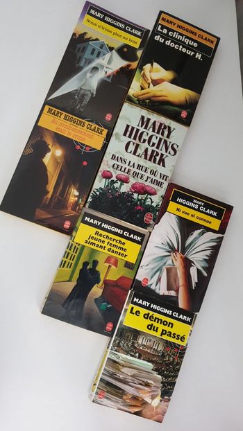 Lot 7 livres romans Mary Higgins Clark format poche