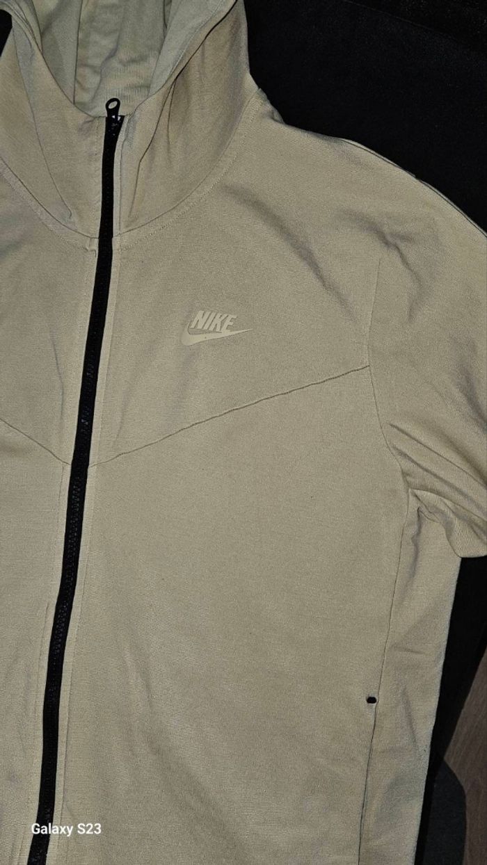 Nike tech - photo numéro 2