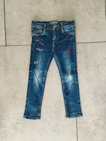 Jean skinny taille 3 ans