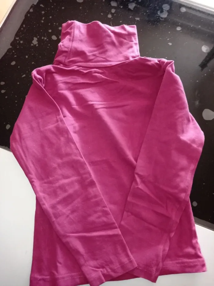 T- shirt manche longue col roulé violet