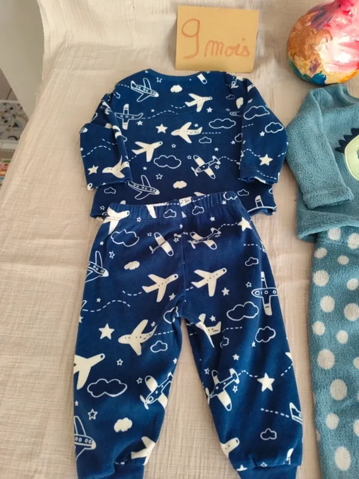 Pyjamas 6/9mois/74cm - photo numéro 2