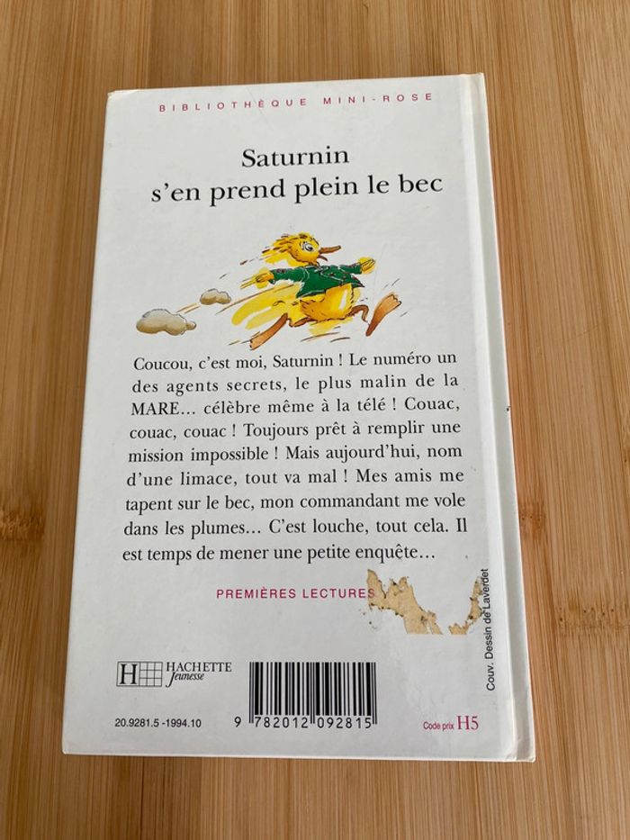 Saturnin s’en prend plein le bec (mini bibliothèque rose) - photo numéro 2