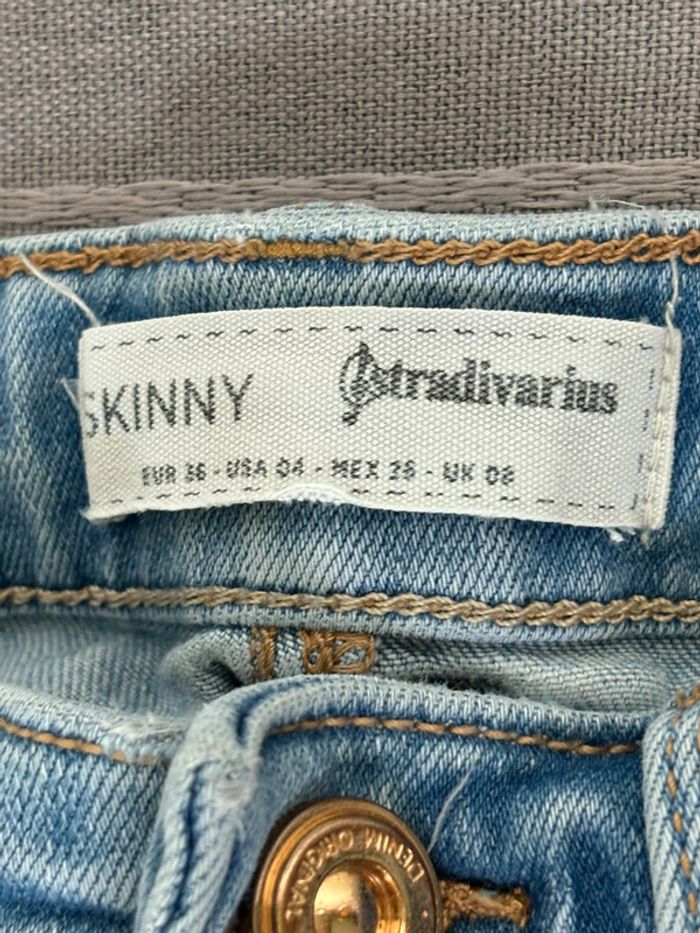 Beau jean skinny légèrement destroy bleu clair stradivarius 36 - photo numéro 3
