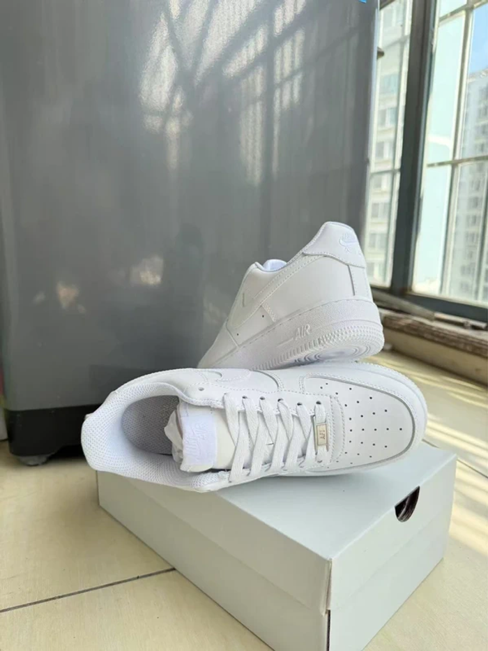 Nike Air Force 1 Low '07 Blanc 42 - photo numéro 4