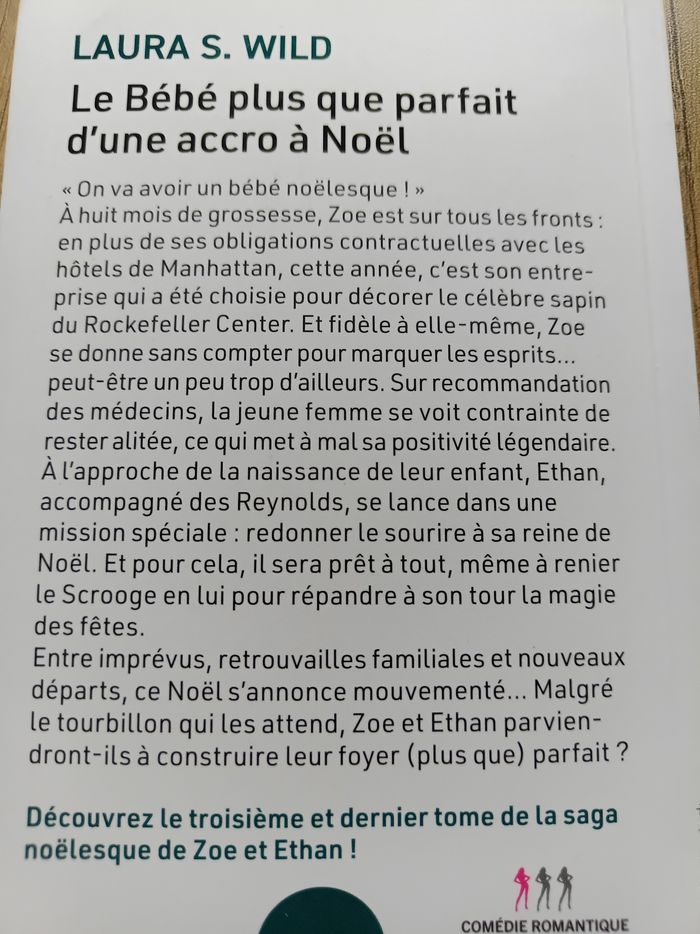 Le bébé plus que parfait d'une accro à Noël par Laura S. Wild - photo numéro 2