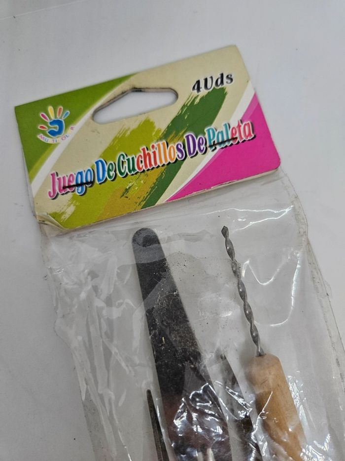 Set de 4 outils à sculpté.
Neuf - photo numéro 7