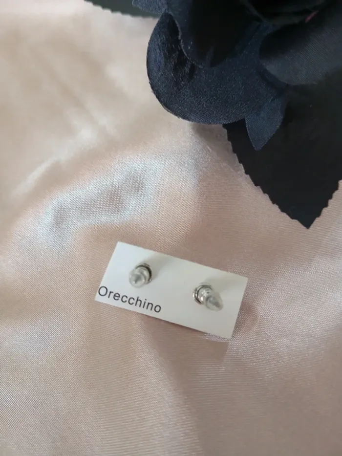 Boucles d'oreilles fantaisie - photo numéro 3