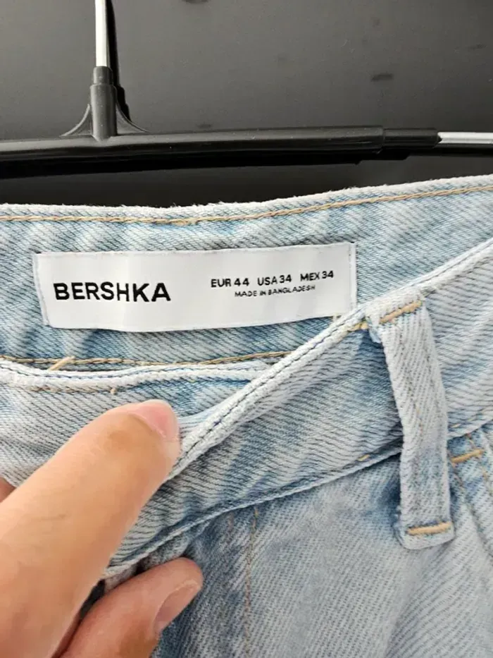 Jean Cargo Bershka homme T44 - photo numéro 2