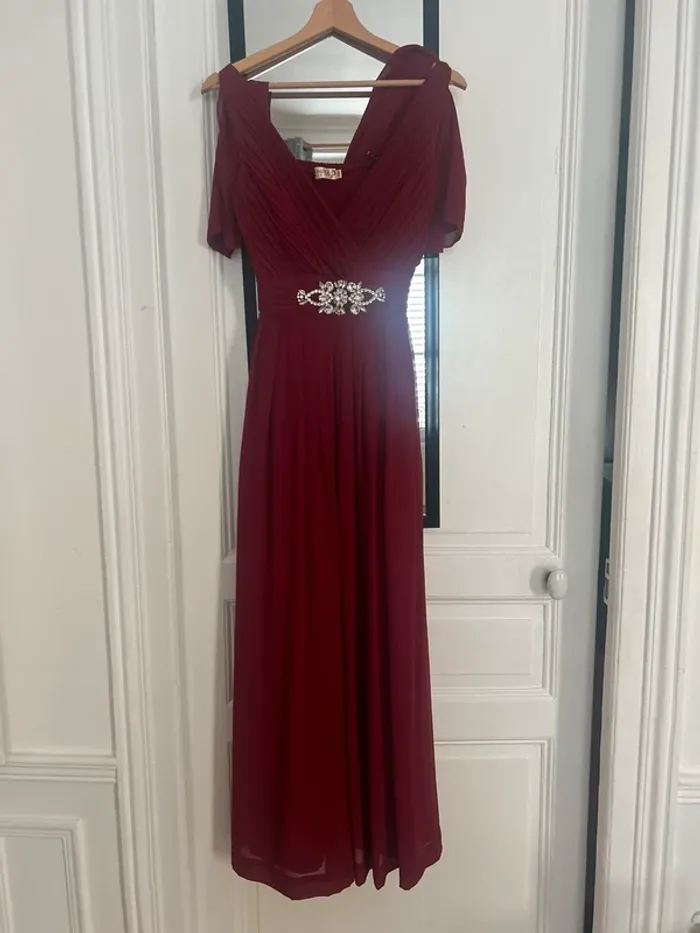 Robe cérémonie avec écharpe